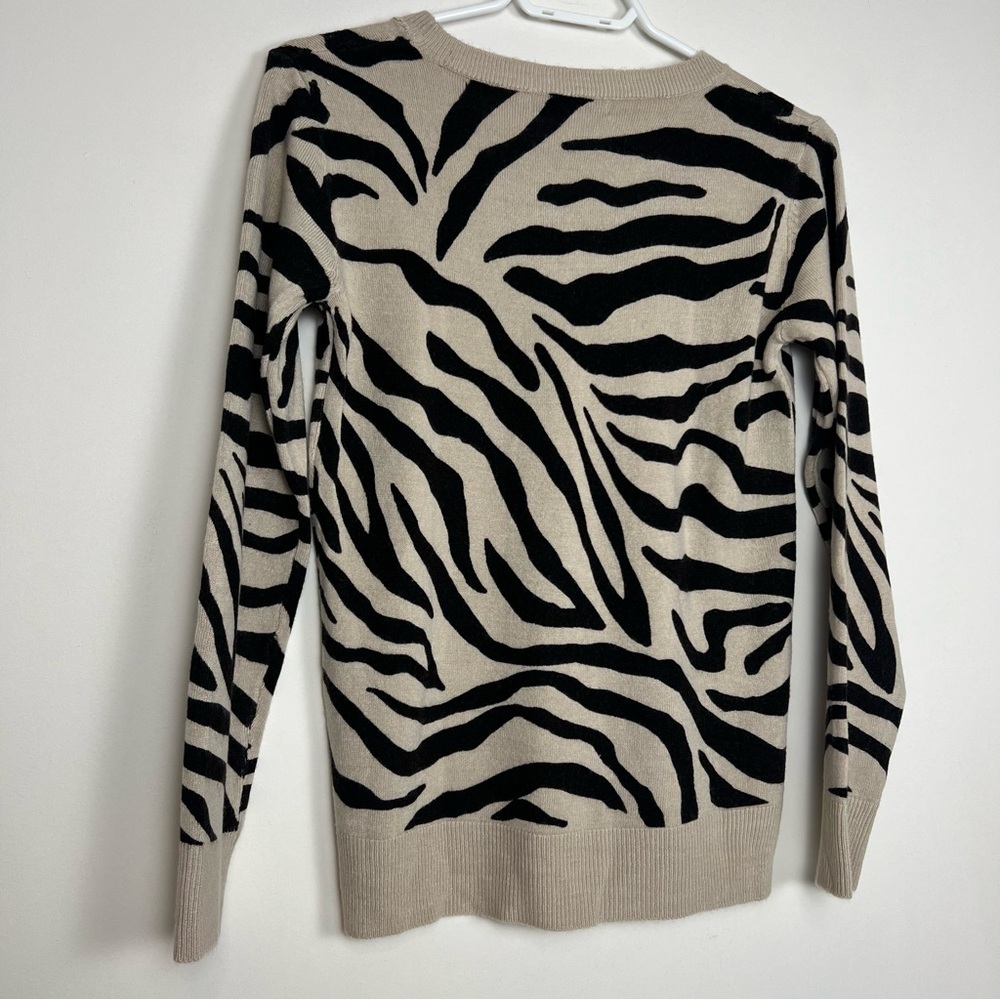 Marks & Spencer Zebra Print Crew-Neck Lightweight Sweater - Size8 - Picture 2 of 9
